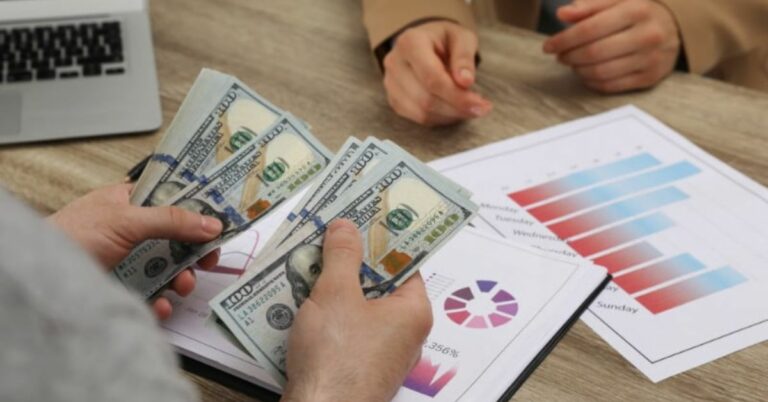 Licensed Money Lenders in Singapore: A Comprehensive Guide